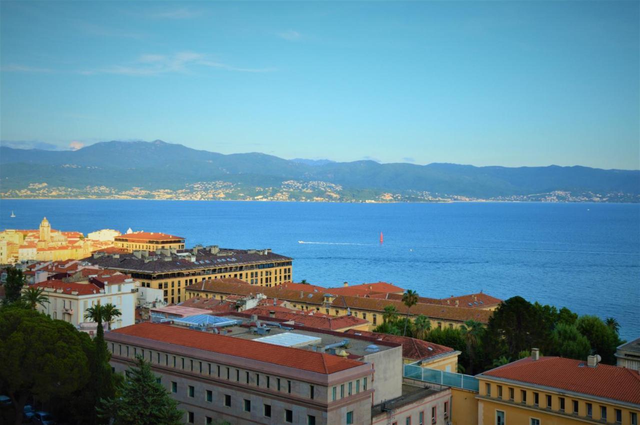 Grand T2 Standing Ajaccio Proche Centre Et Plages Vue Panoramique Parking Prive מראה חיצוני תמונה